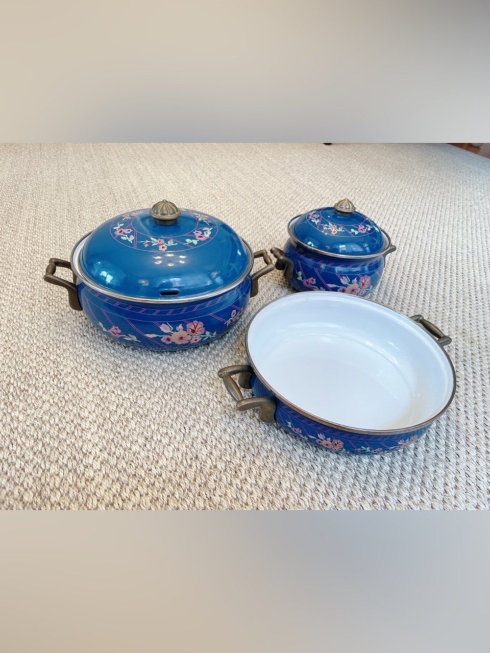 Vintage Sarma Studios Floral Enamel Cookware Set Blue Pots 3pc 2x 10” & 8” w lid - Picture 3 of 16